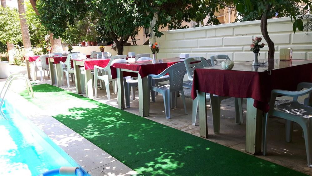 Kafkas Hotel Antalya Kültér fotó