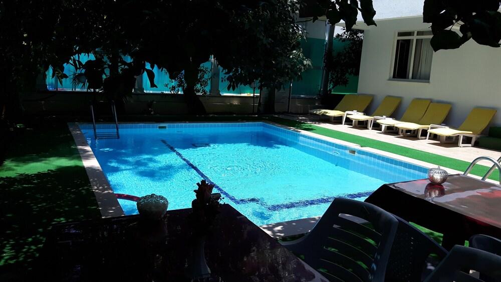 Kafkas Hotel Antalya Kültér fotó